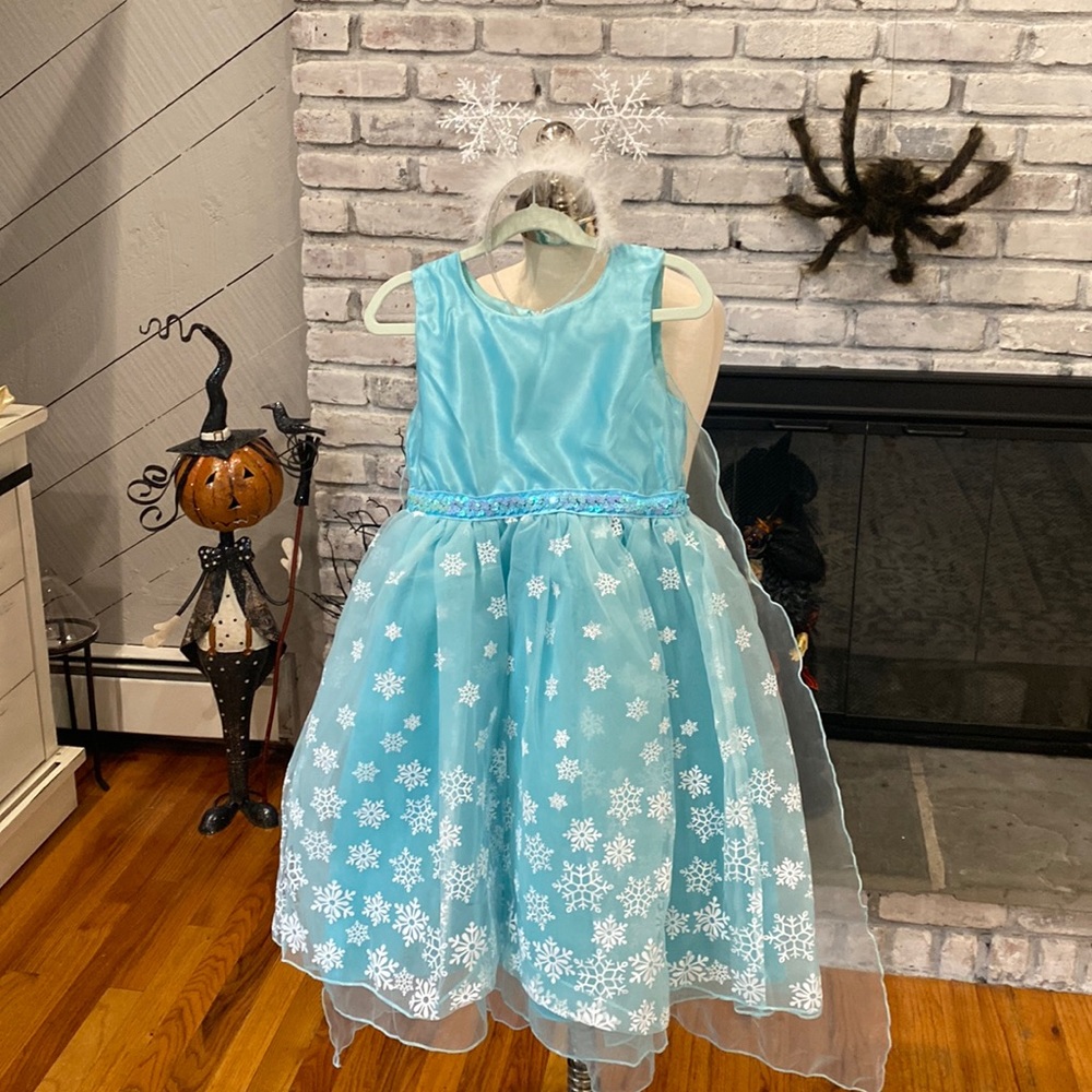 NWT Bundle dress and headband size 130 cm US size 5 -6y